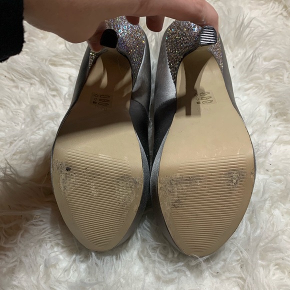 STEVE MADDEN Partyy-R Rhinestone Platform Pumps - Picture 5 of 8